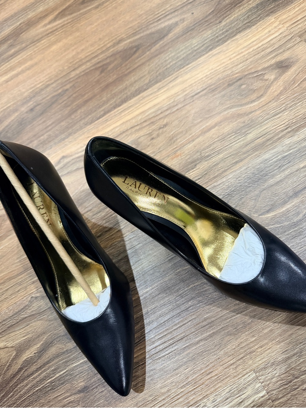 Ralph Lauren Black Leather Pointed-Toe Pumps with Gold Insole